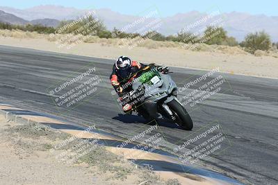 media/Dec-04-2025-Racers Edge (Thu) [[5ebc9f124d]]/3-B Group/7-Session 4 (Turn 10 Inside)/